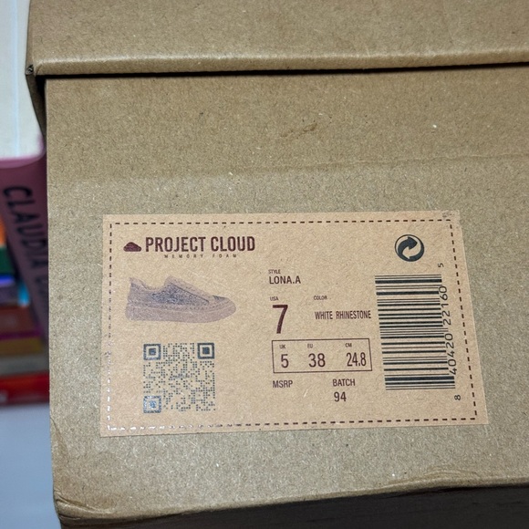 Project Cloud Women's White Sneakers - Picture 5 of 5